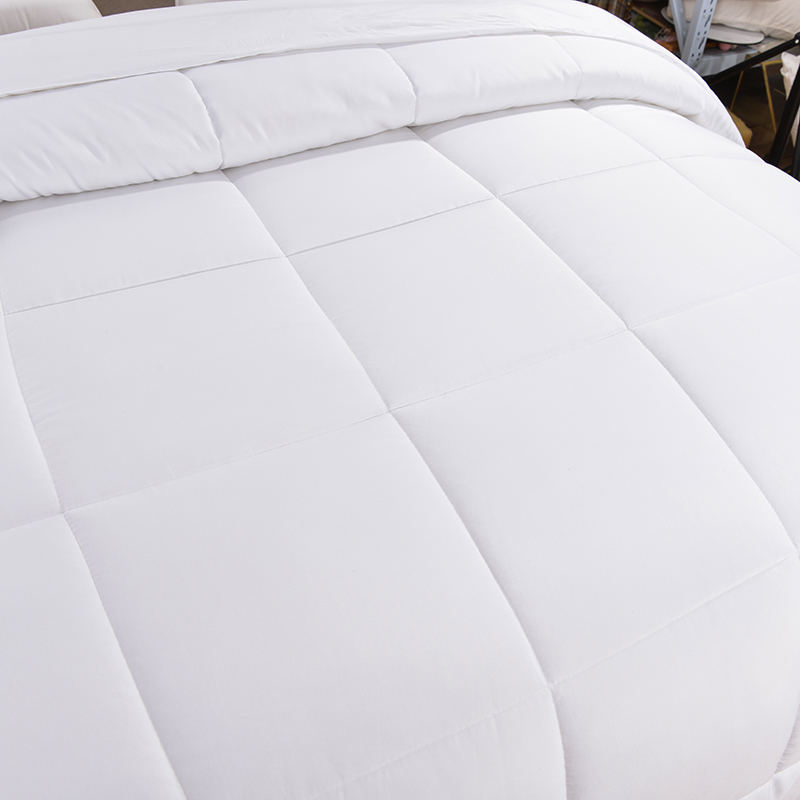 Four Seasons White Duck Down Feather Quilt