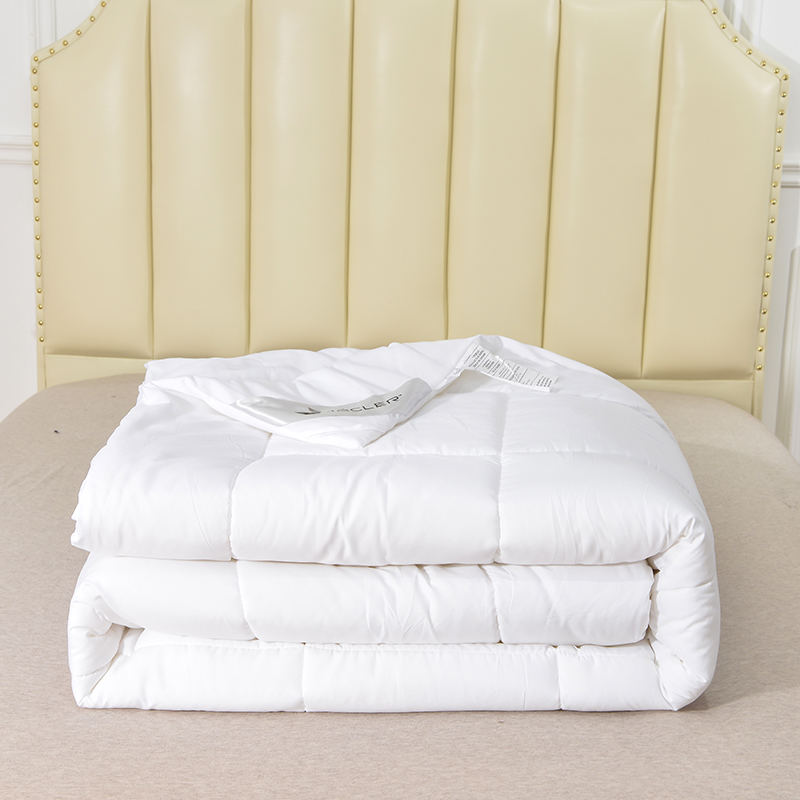 Four Seasons White Duck Down Feather Quilt